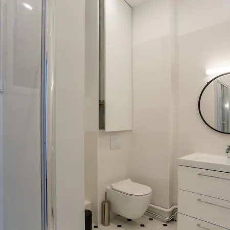 Lafayette - Gare De L'est 8p Apartment Paris